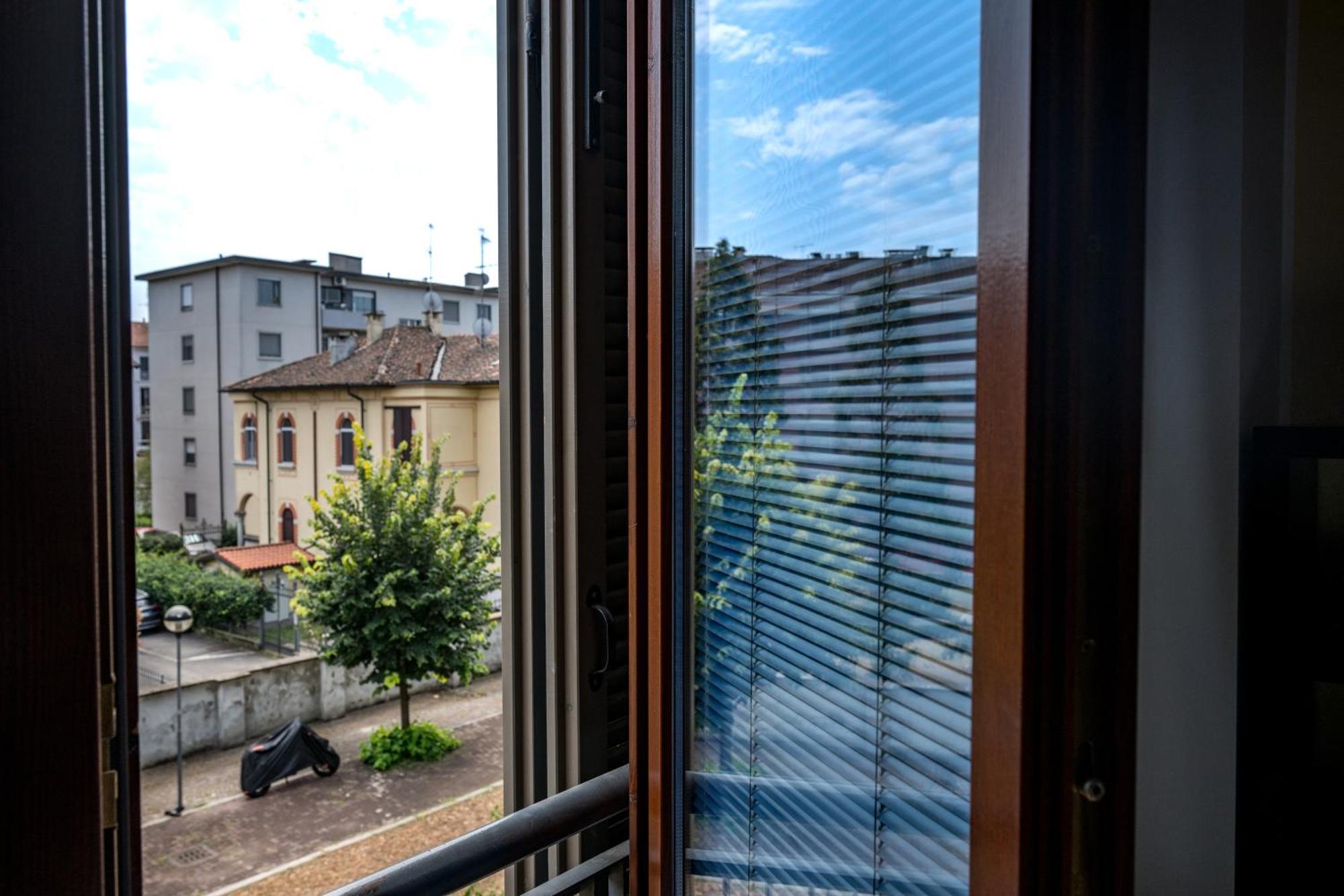Cozy Suite Rogoredo Apartment Next To The Metro And Train Station 밀라노 외부 사진